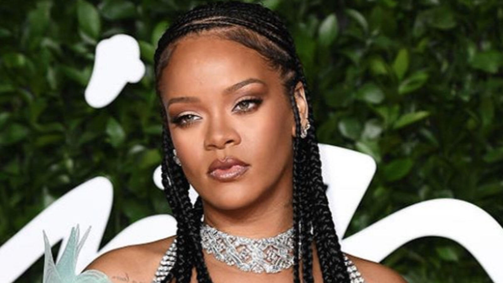 Rihanna Teases Fans Over The Release of Her 9th Studio Album Al Bawaba